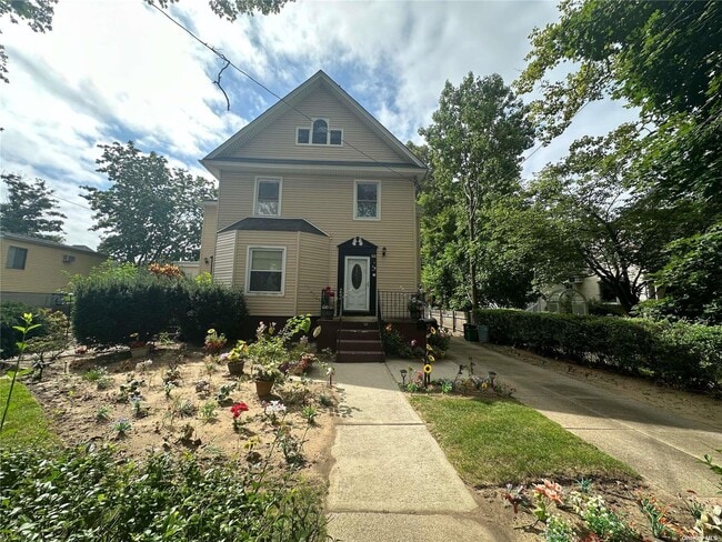 property at 44 Sherman St