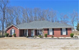 139 Timberlake Dr in Ardmore, AL - Building Photo
