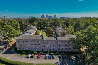 Wedgwood Apartments in Raleigh, NC - Foto de edificio - Building Photo