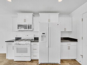 98 E Harmony Ct in Saratoga Springs, UT - Building Photo - Building Photo