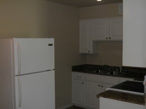 Premier Villas Apartments in Oklahoma City, OK - Building Photo - Building Photo