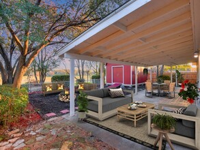 2315 Logan Dr in Round Rock, TX - Foto de edificio - Building Photo