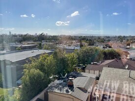 1835 Molino Ave, Unit 15 in Signal Hill, CA - Building Photo