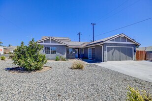 1236 Elsinor Ave in Ventura, CA - Building Photo