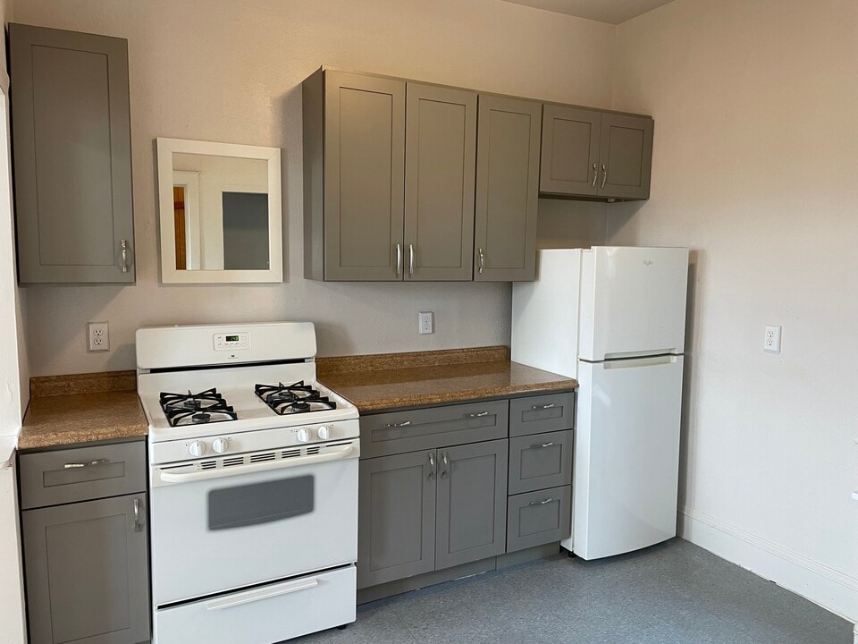 317 N 4th Ave W, Unit 317 in Duluth, MN - Foto de edificio