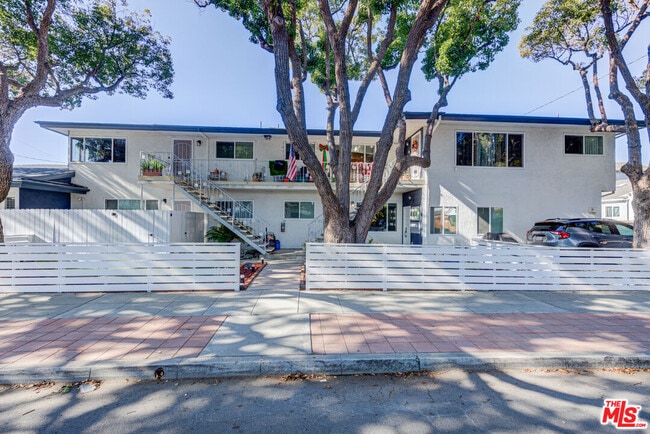 property at 1645 Beech Ave