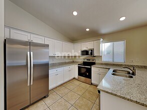 13365 W Desert Rock Dr in Surprise, AZ - Building Photo - Building Photo