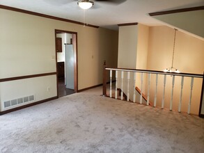 4031 Evelyn Dr in Powder Springs, GA - Foto de edificio - Building Photo