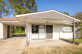 3306 Whitmore St in Pascagoula, MS - Building Photo - Building Photo