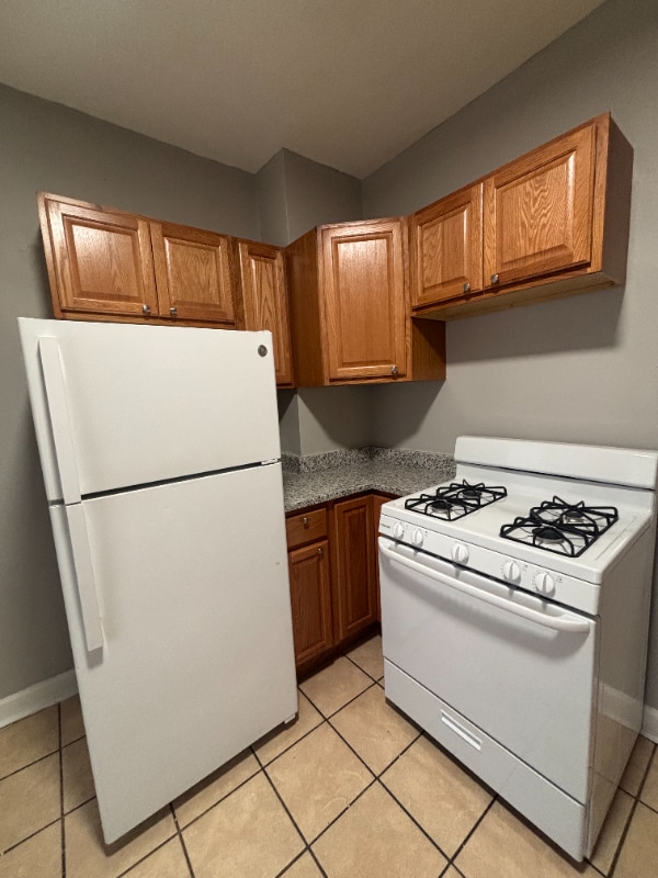 property at 5509-5511 S Whipple St