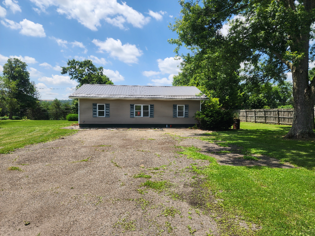 property at 117 E 5th Ave