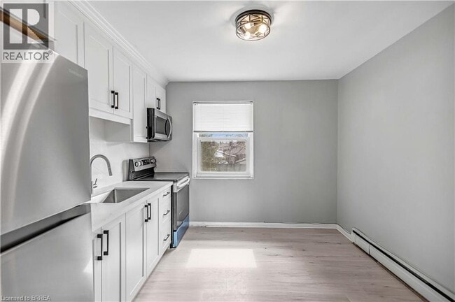 151 Siebert Ave in Kitchener, ON - Building Photo - Building Photo