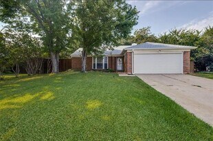 3499 Longview Dr in Corinth, TX - Building Photo