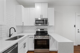 405 4th St NE in Atlanta, GA - Building Photo - Building Photo