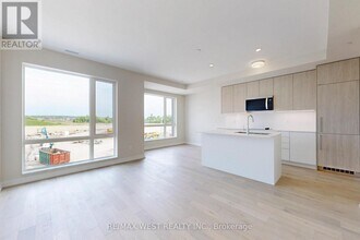 65 Saigon Dr in Richmond Hill, ON - Building Photo - Building Photo
