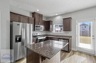 1034 Grayson Ave in Hinesville, GA - Foto de edificio - Building Photo