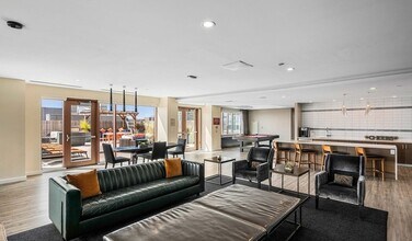 99 Kneeland St, Unit 807 in Boston, MA - Building Photo - Building Photo