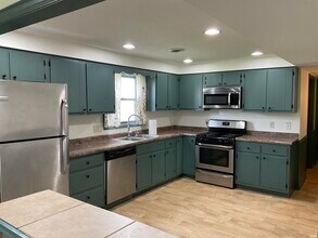 5425 Hewitt Ln in Fort Wayne, IN - Building Photo - Building Photo