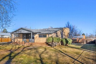 6145 W 4th Ave in Lakewood, CO - Building Photo