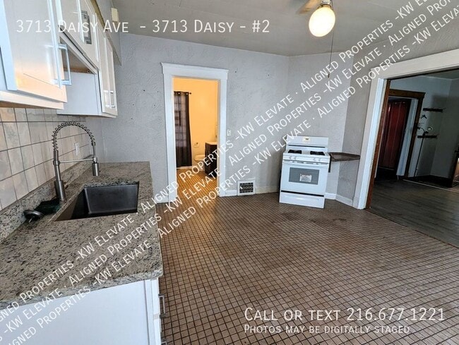 3713 Daisy Ave in Cleveland, OH - Building Photo - Building Photo