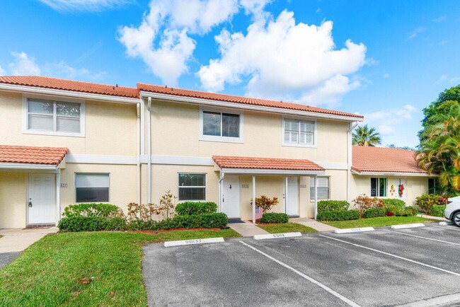 6435 Boca Cir in Boca Raton, FL - Building Photo - Building Photo