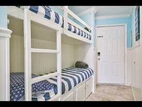 6102 Seawall Blvd in Galveston, TX - Foto de edificio - Building Photo