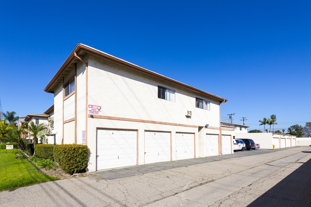 Dale Street Apartments in Garden Grove, CA - Building Photo