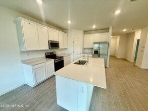 3094 Adelaide Rd in Green Cove Springs, FL - Building Photo - Building Photo