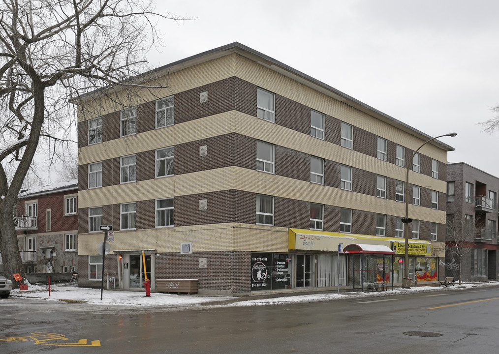 1530 Beaubien Rue E in Montréal, QC - Building Photo