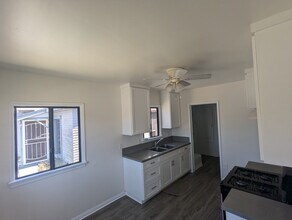 727 Portola Ave in Torrance, CA - Building Photo - Building Photo
