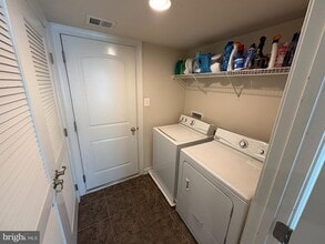 233 Parkview Ave in Gaithersburg, MD - Building Photo - Building Photo