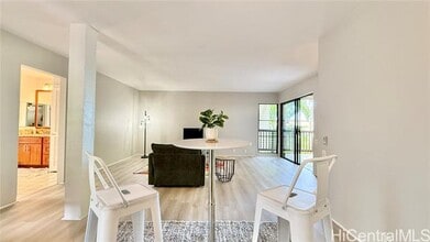 46-64-64 Aliikane Pl in Kaneohe, HI - Building Photo - Building Photo