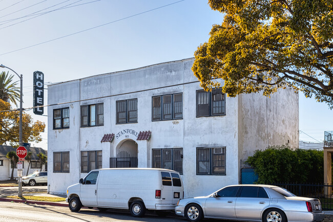 903 Lakme Ave in Wilmington, CA - Building Photo - Building Photo