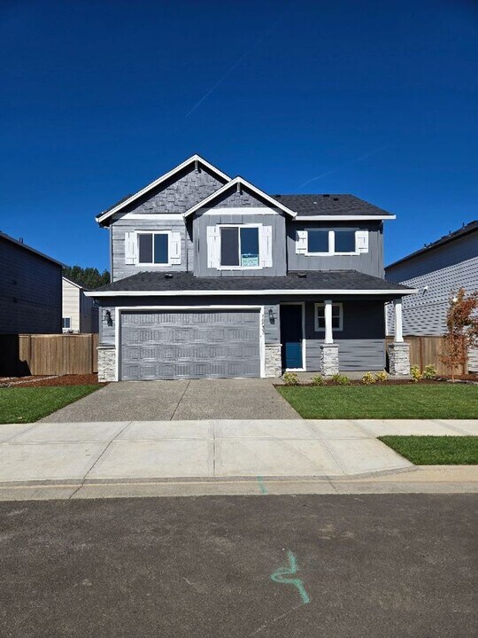 16633 SE Smith Rock St in Happy Valley, OR - Building Photo