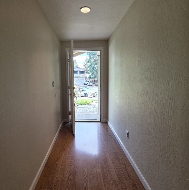2851 St Joseph Dr in Concord, CA - Building Photo - Building Photo