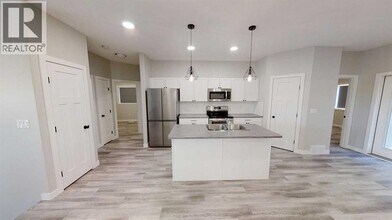 10510-10131 131 Ave in Grande Prairie, AB - Building Photo - Building Photo