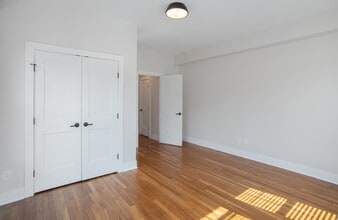 1830 R Apartments in Washington, DC - Building Photo - Building Photo