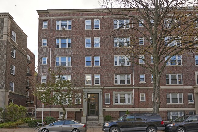 88 Washington St in Brighton, MA - Foto de edificio - Building Photo