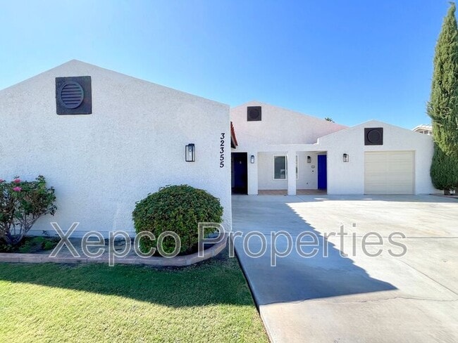 32355 Cielo Vista Rd in Cathedral City, CA - Building Photo - Building Photo