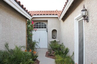 730 Altacrest Dr in Las Vegas, NV - Building Photo - Building Photo