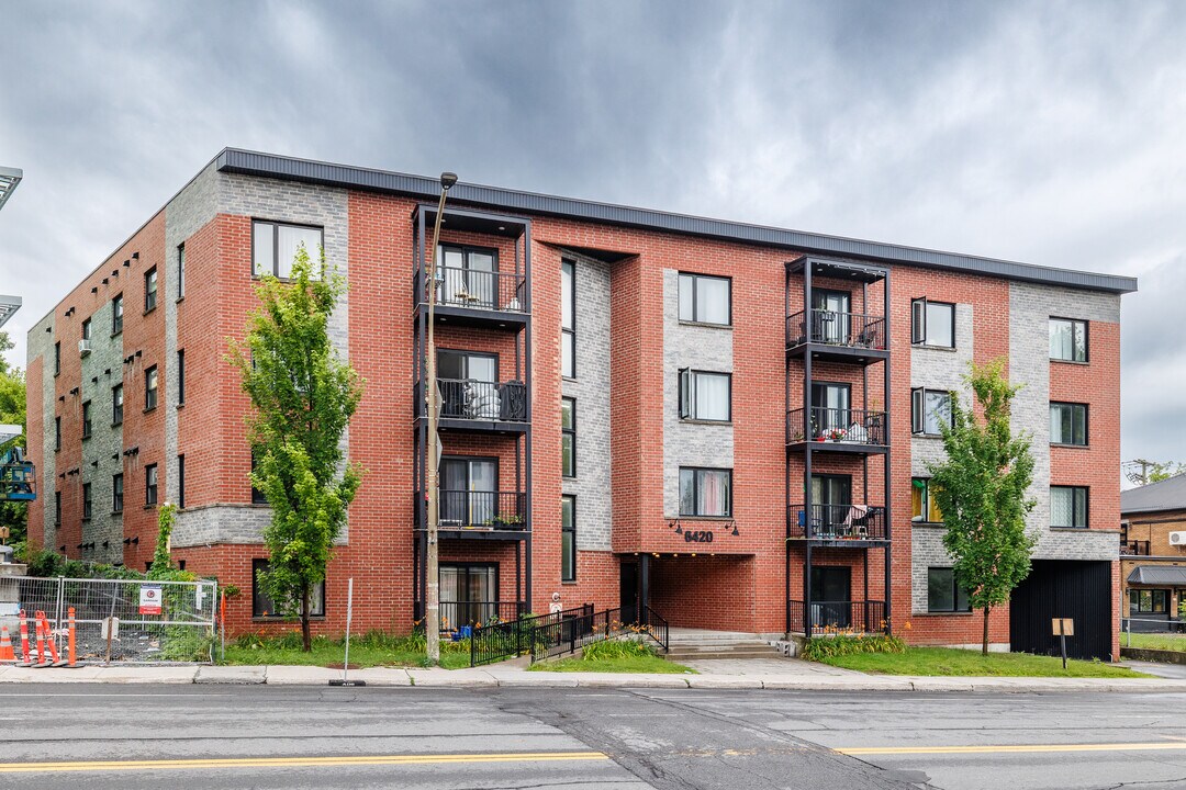 6420 Gouin Boul O in Montréal, QC - Building Photo