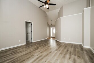 221 Eagles Crest Ct in Mcdonough, GA - Building Photo - Building Photo