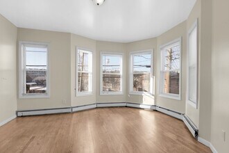 284 Watchung Ave in Orange, NJ - Foto de edificio - Building Photo