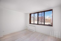 244 E 75th St in New York, NY - Building Photo - Building Photo