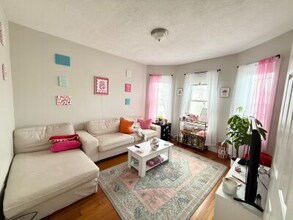 17 Sachem St, Unit 3 in Boston, MA - Building Photo - Building Photo