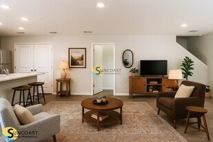 3821 SW 43rd Ct, Unit 303 in Ocala, FL - Building Photo