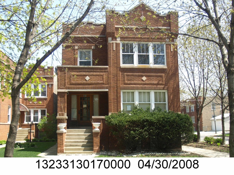 3401 N Hamlin Ave in Chicago, IL - Building Photo