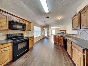 845 Horseshoe Ct in Desoto, TX - Building Photo - Building Photo