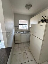 110 W 26th St in Hialeah, FL - Building Photo - Building Photo