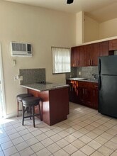 1909 Harding St, Unit 2 in Hollywood, FL - Building Photo - Building Photo